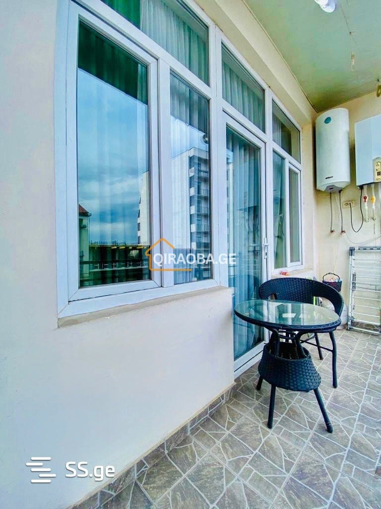 ქირავდება დღიურად 4 ოთახიანი ბინა ბათუმში