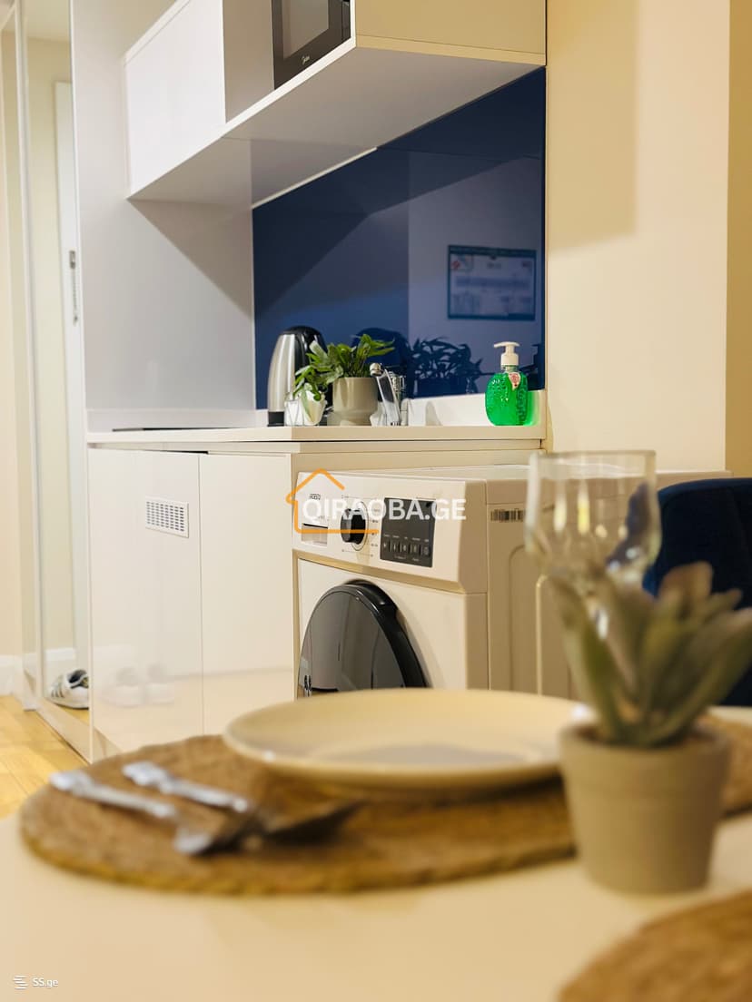 ქირავდება დღიურად 1 ოთახიანი ბინა ბათუმში