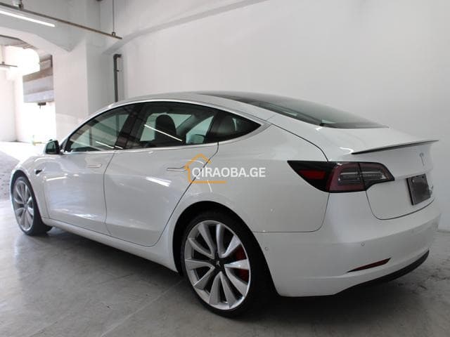 ქირავდება Tesla Model 3 Taxi სატაქსაოდ - სურათი 2